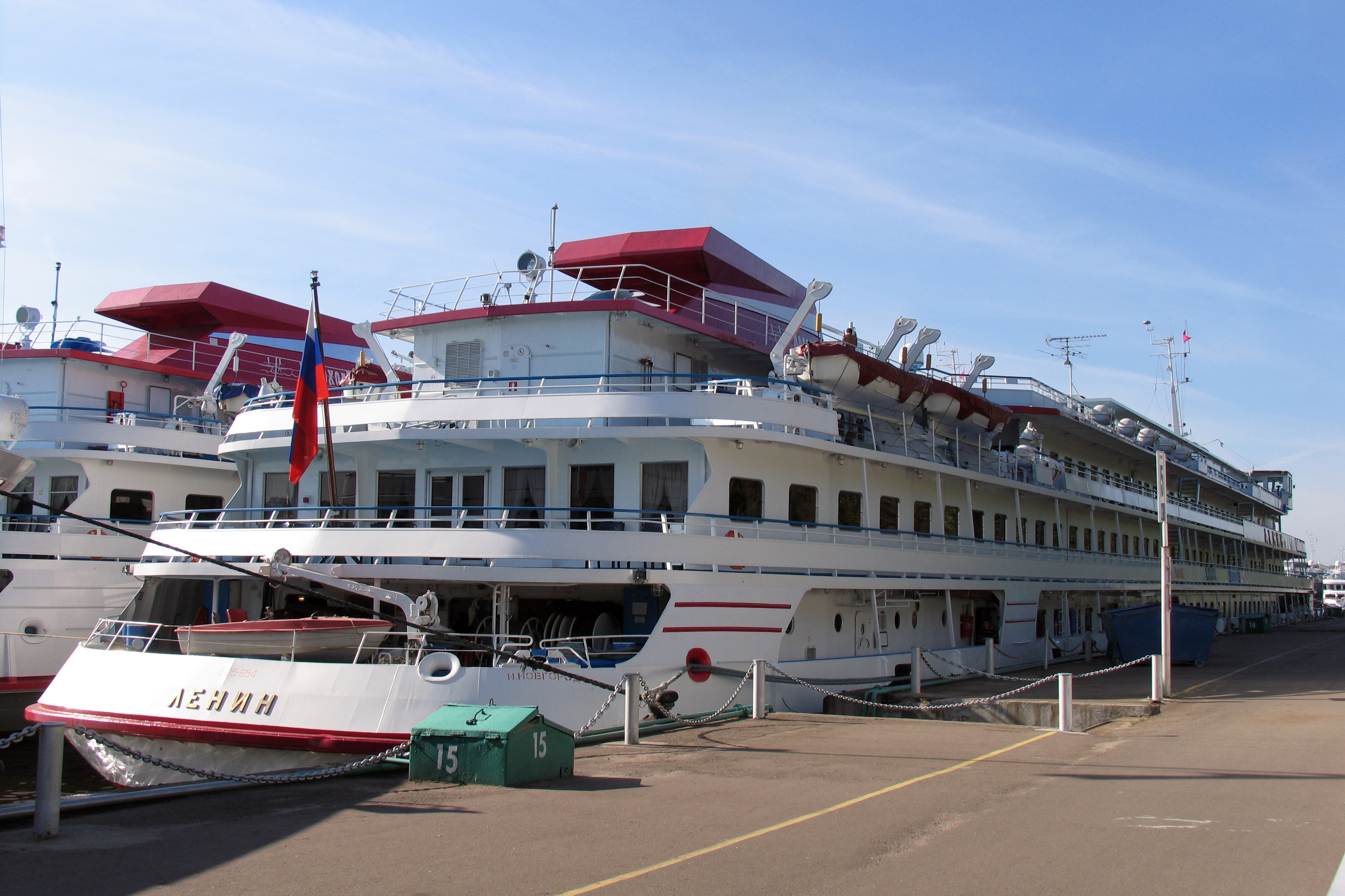 Lenin in North River Port 22-aug-2012 02