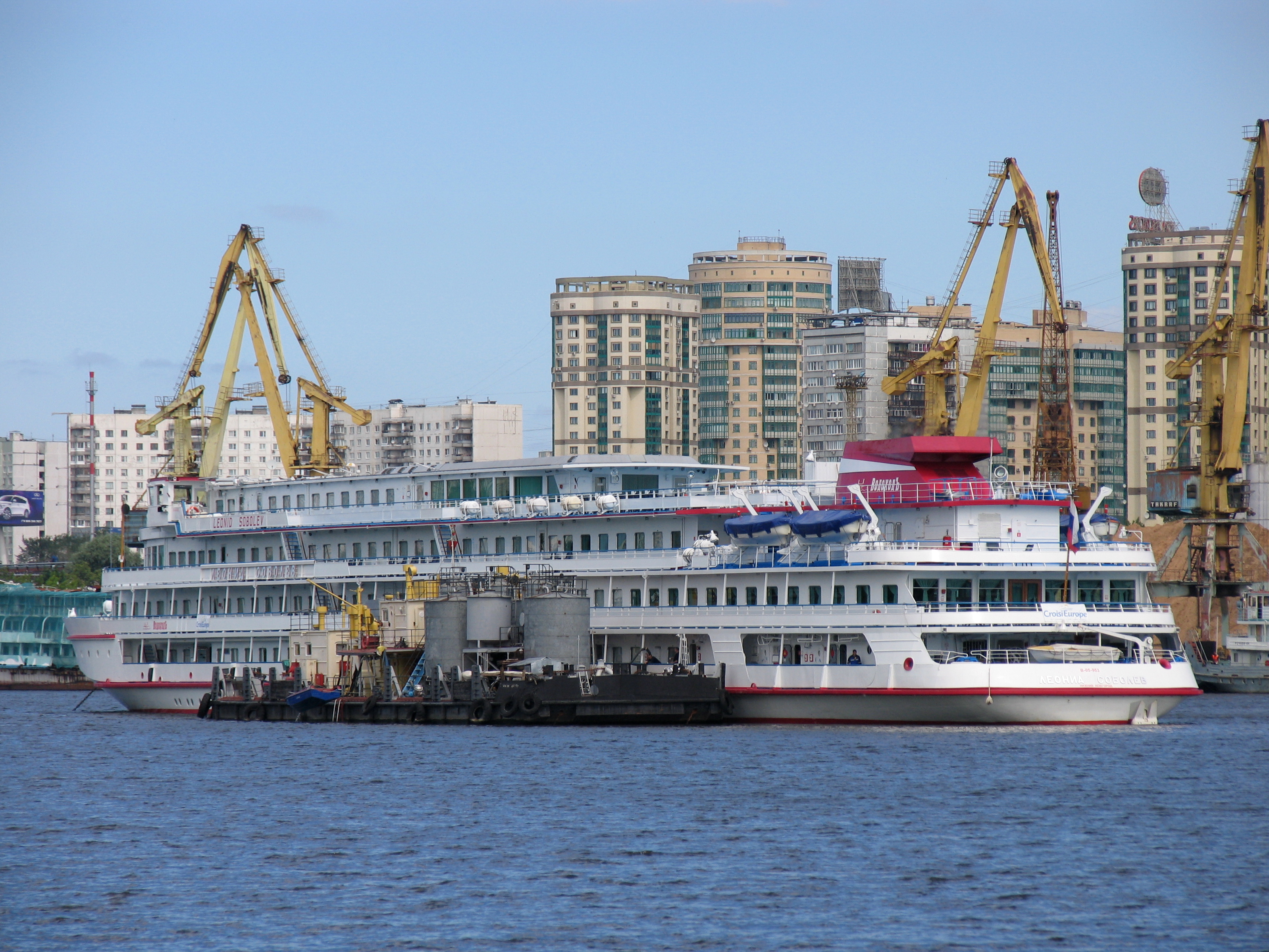 Leonid Sobolev on Khimki Reservoir 20-jun-2012 06