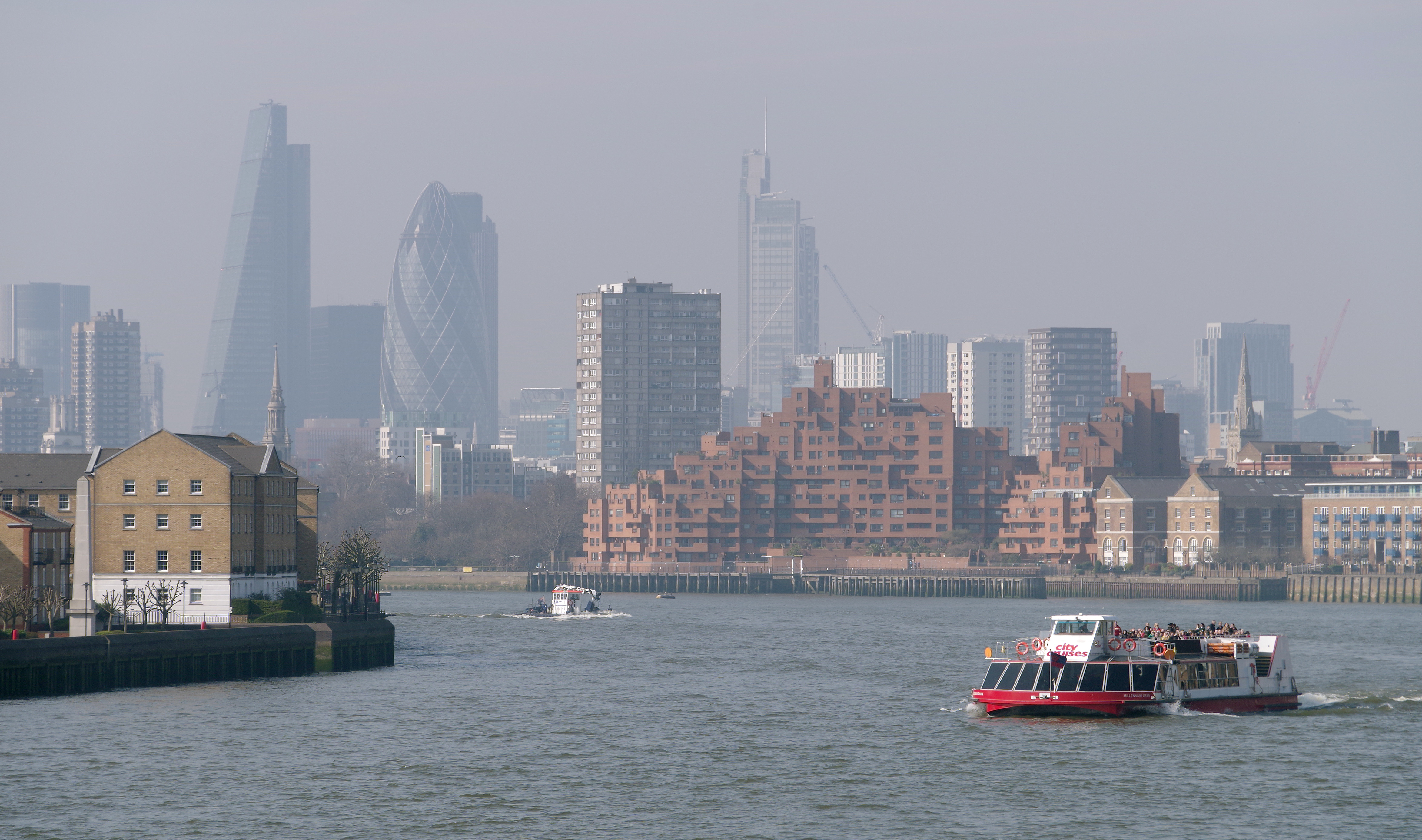 London MMB »0F7 River Thames
