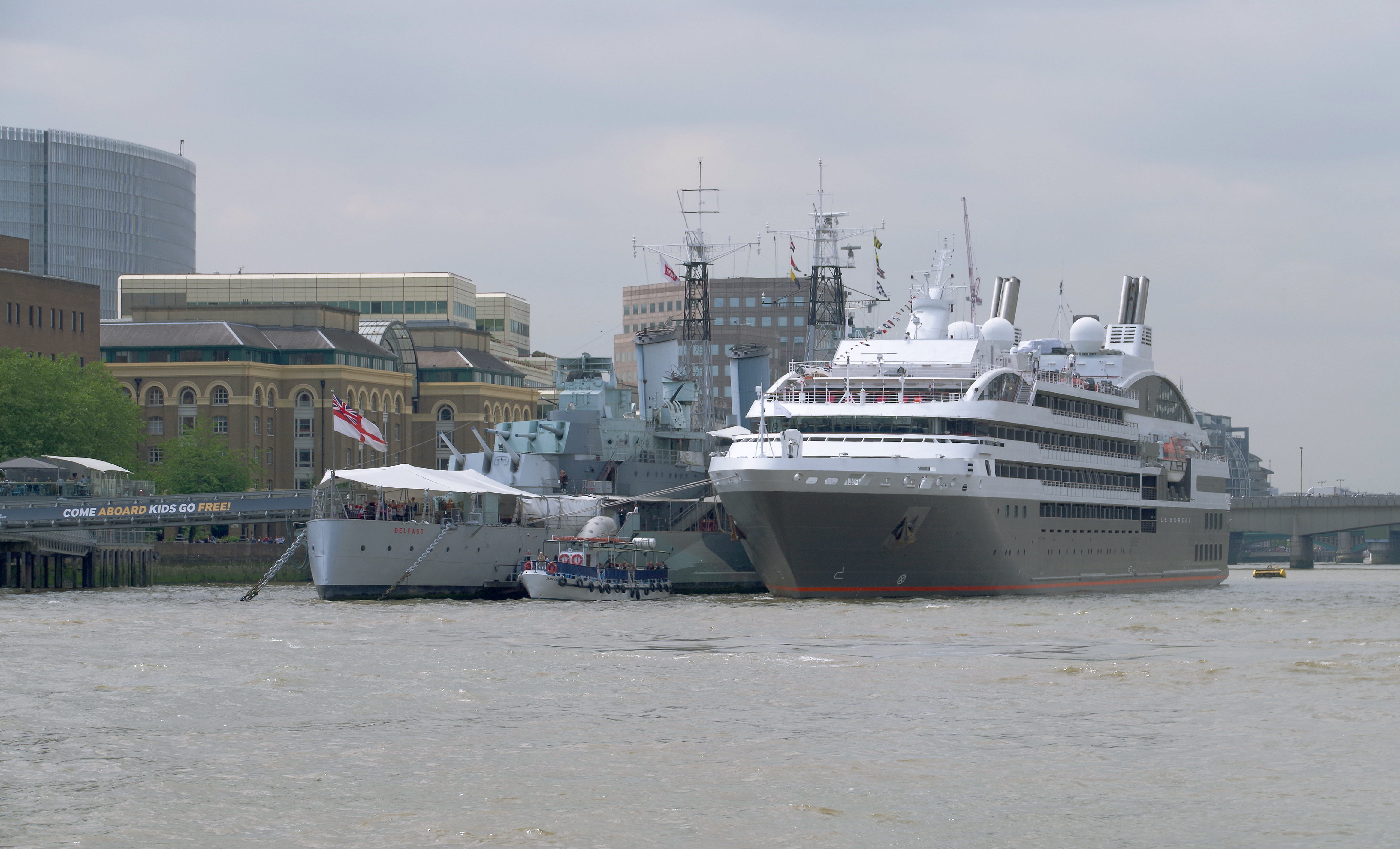 London MMB »0V3 HMS Belfast and 