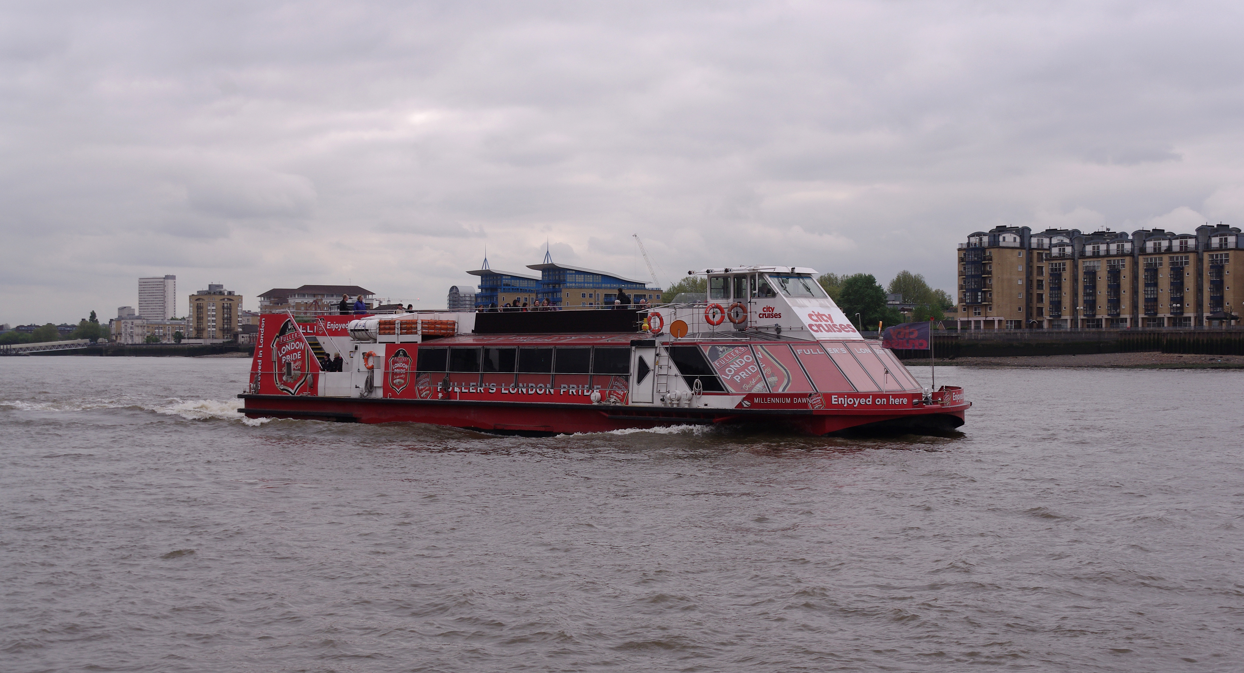 London MMB X6 River Thames