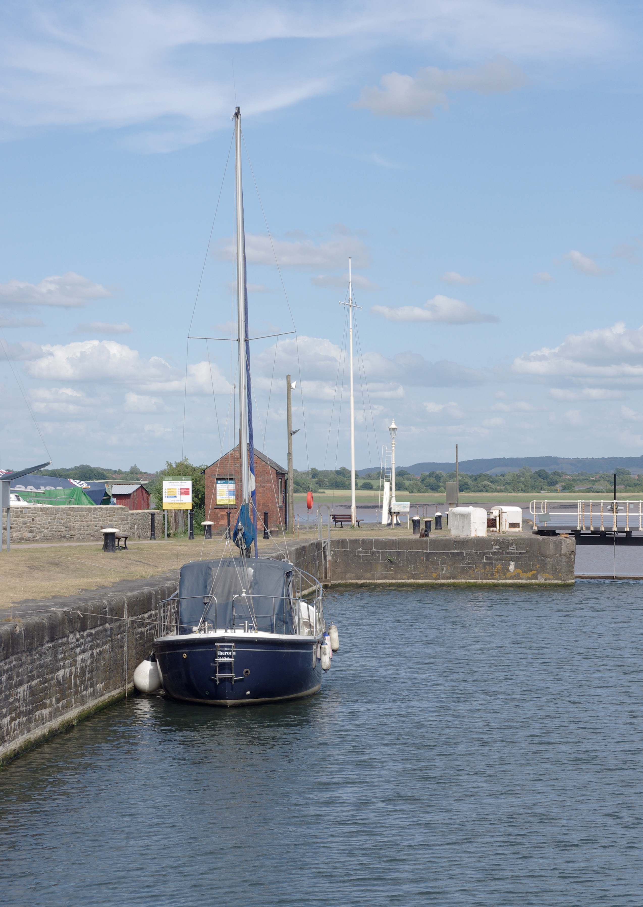 Lydney MMB 02 Harbour