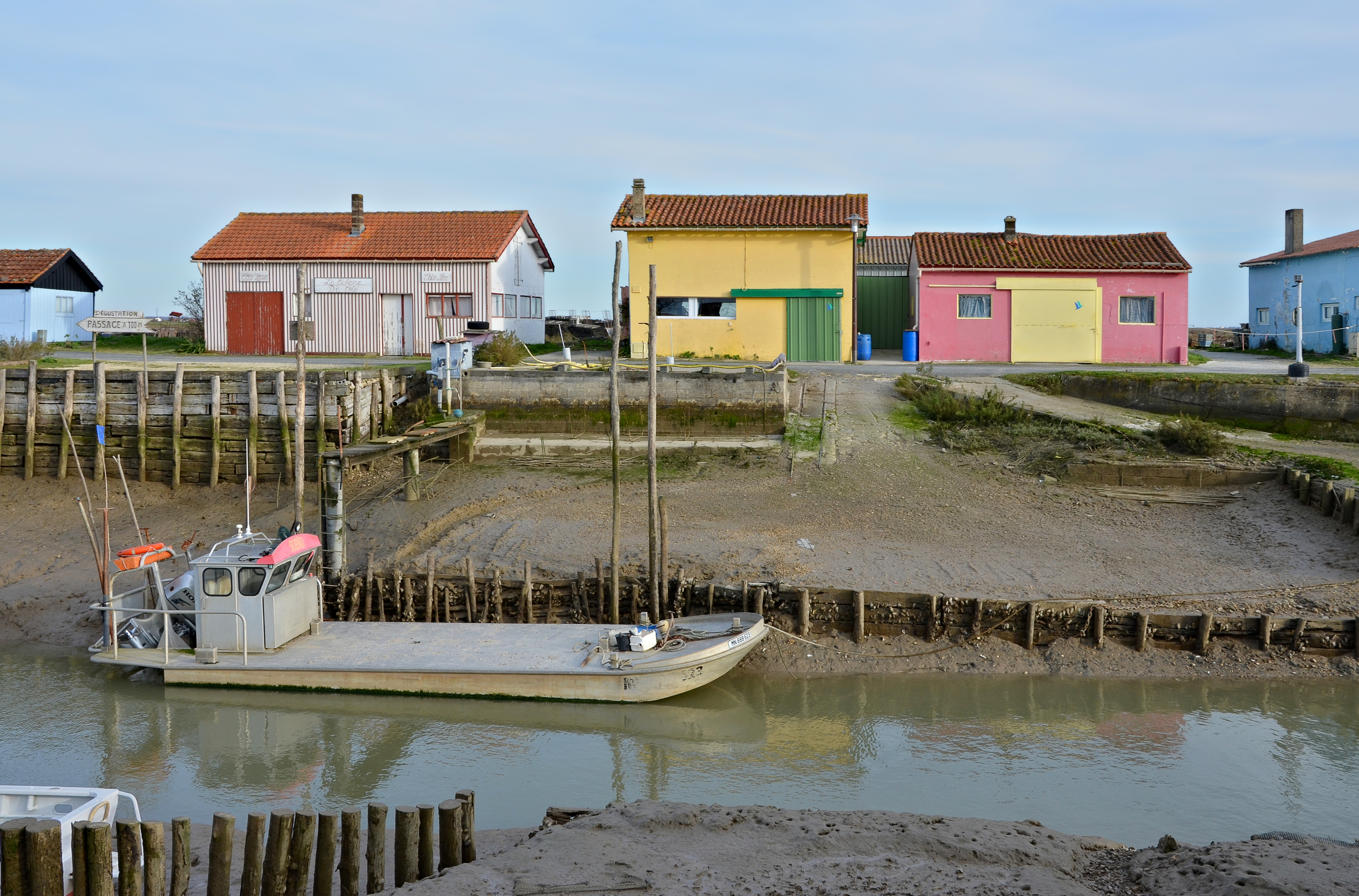 Marennes 17 La Cayenne Chaland&cabanes 2014