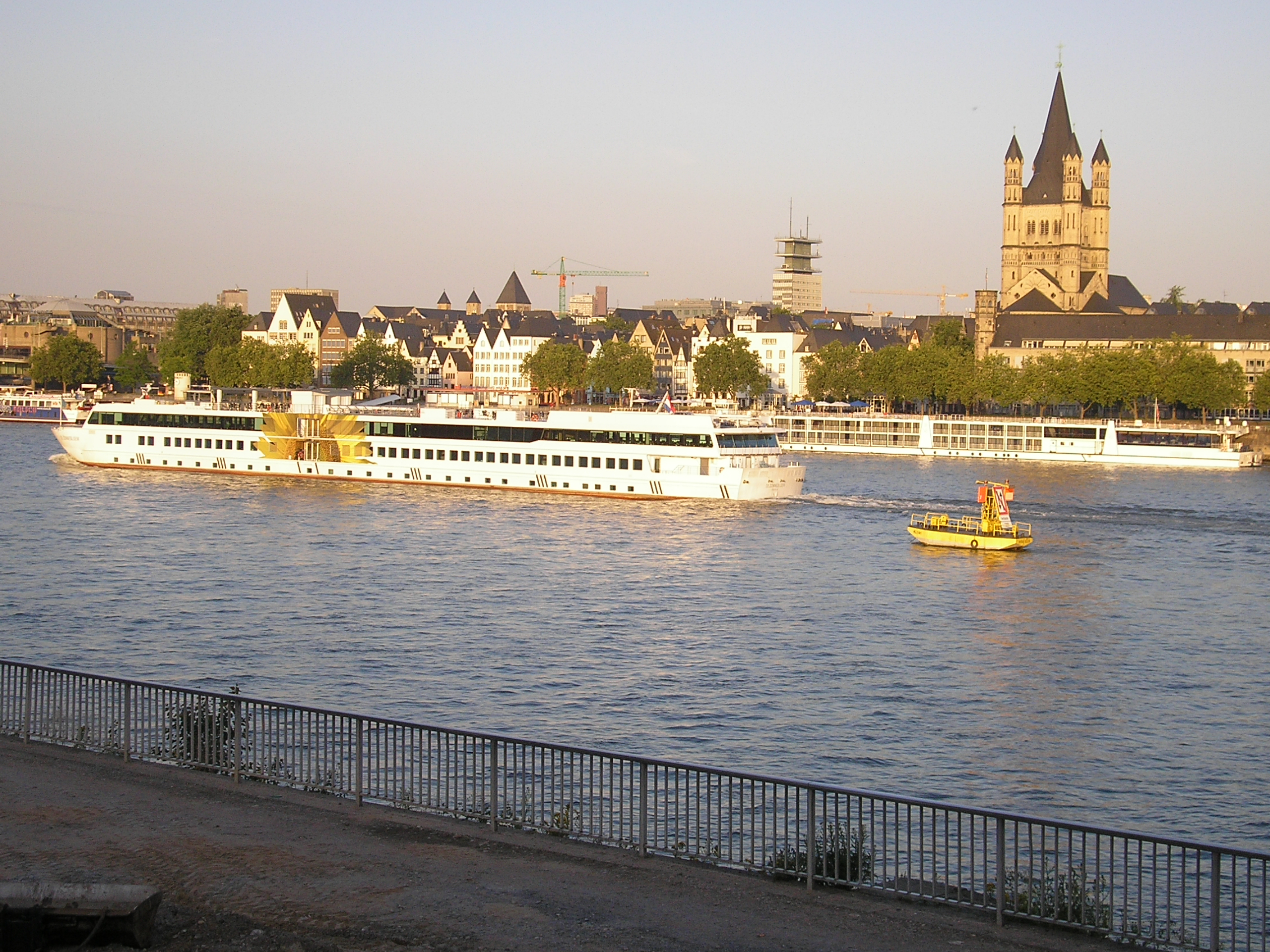 MS De Zonnebloem, Keulen
