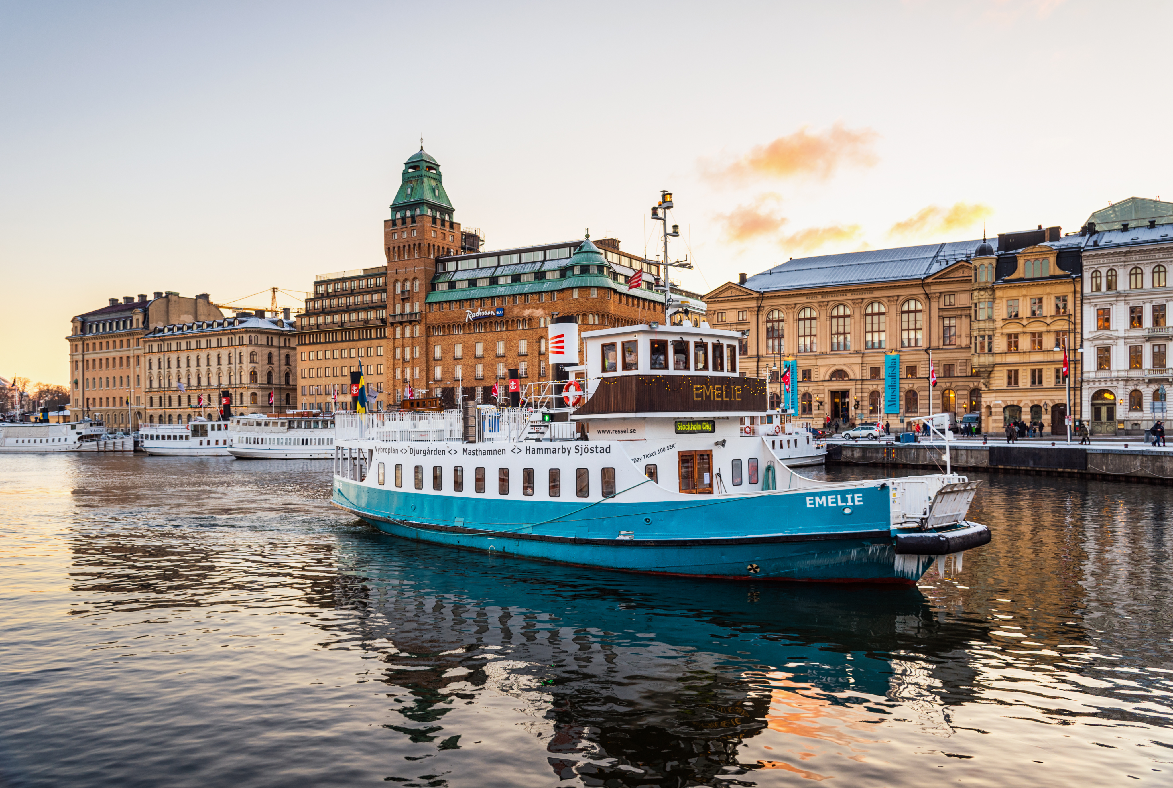 MS Emelie Blasieholmen Nybroviken Stockholm 2016 01