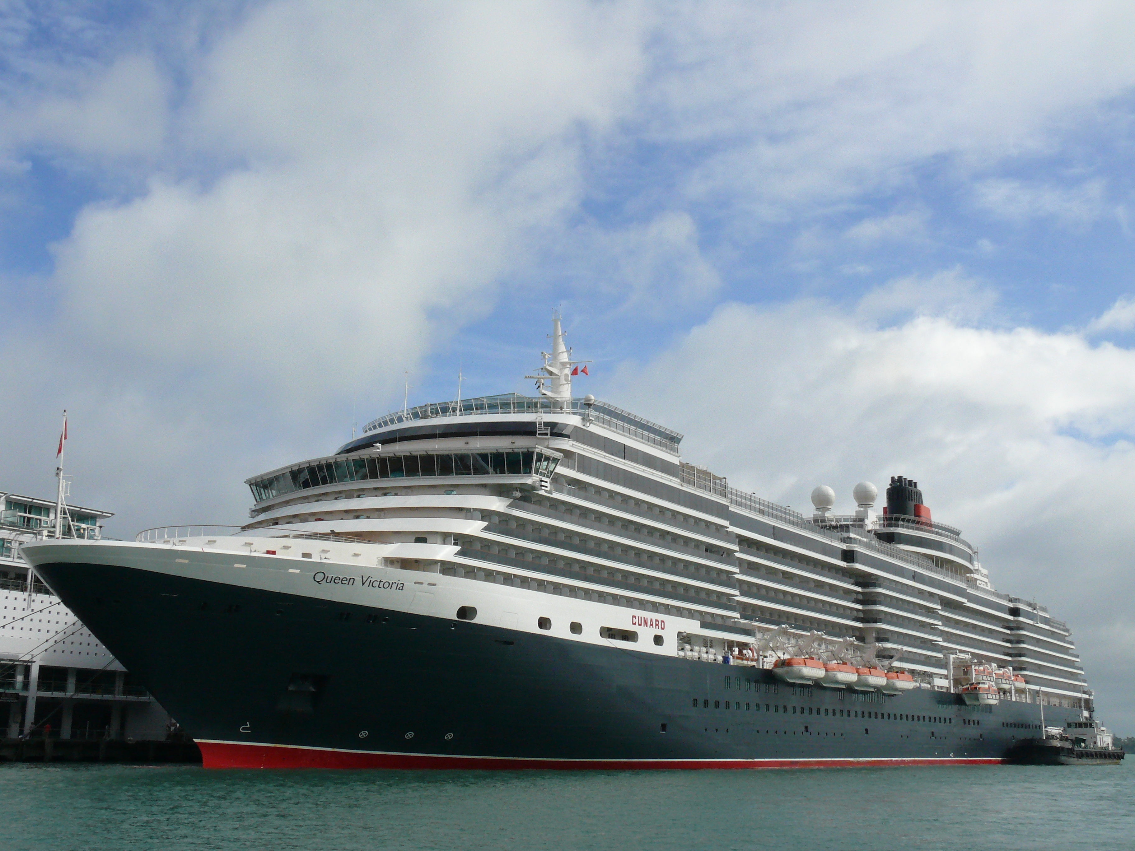MS Queen Victoria (3273168541)
