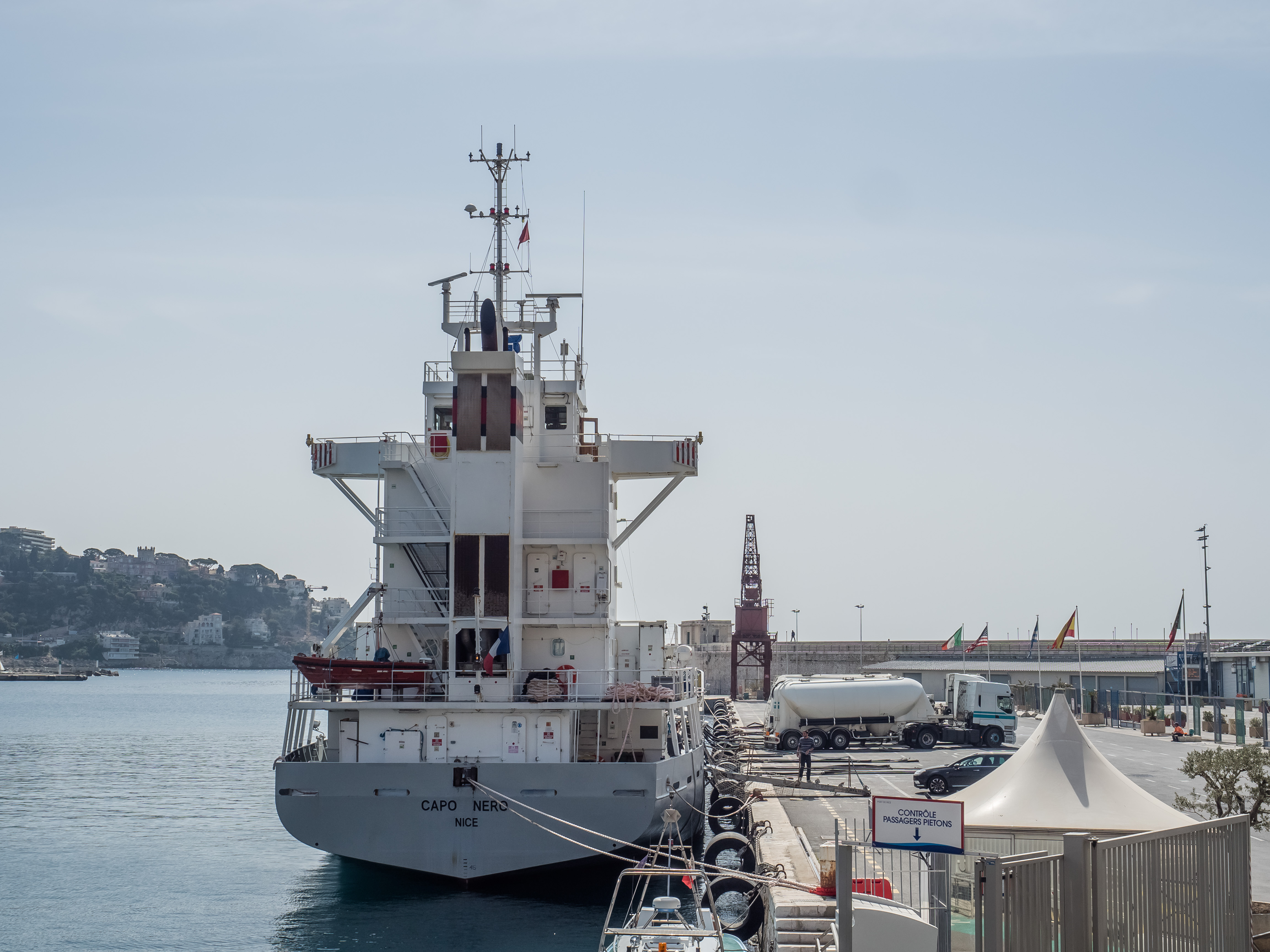Nizza-harbour-4070954