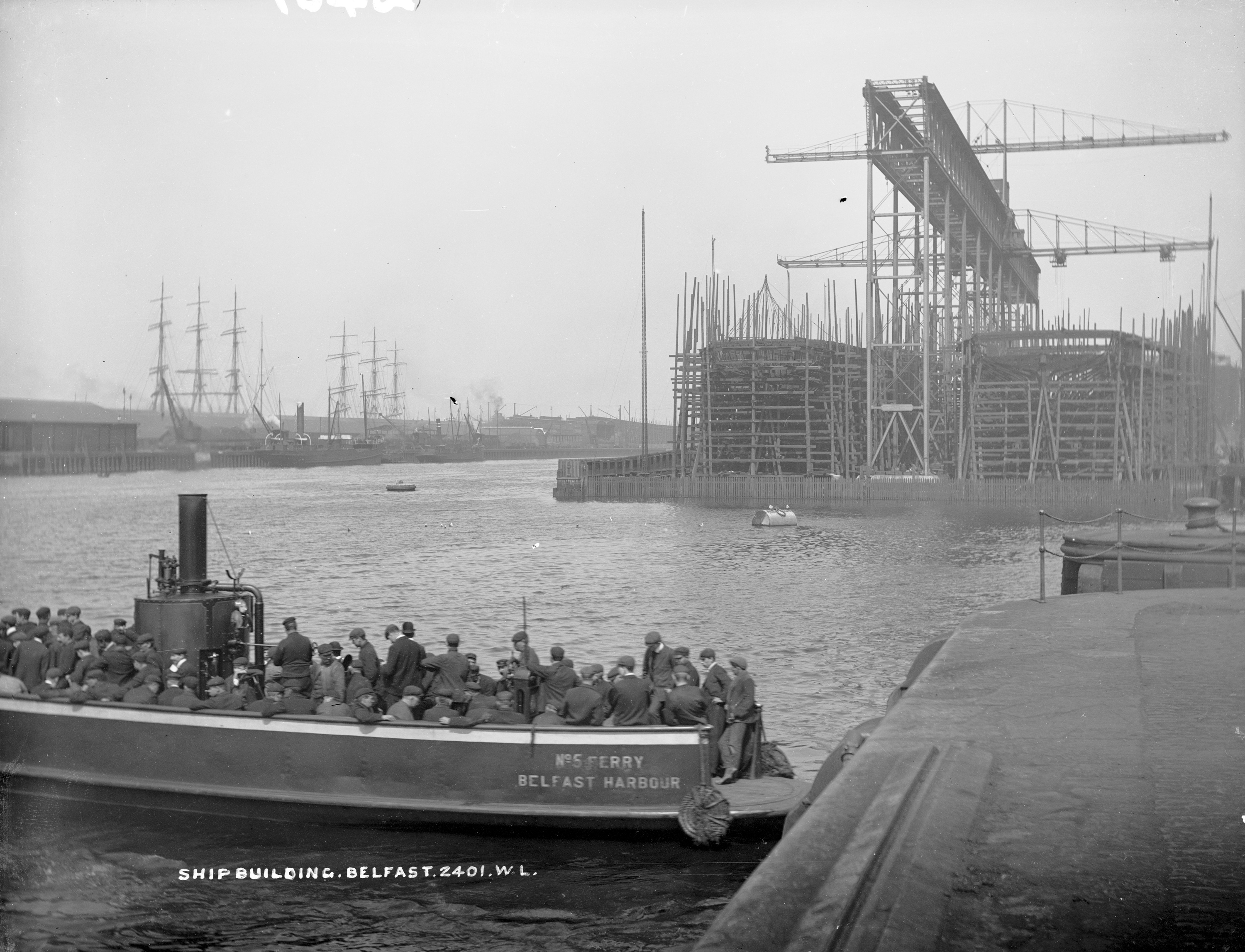 No. 5 Ferry, Belfast Harbour (6981574337)