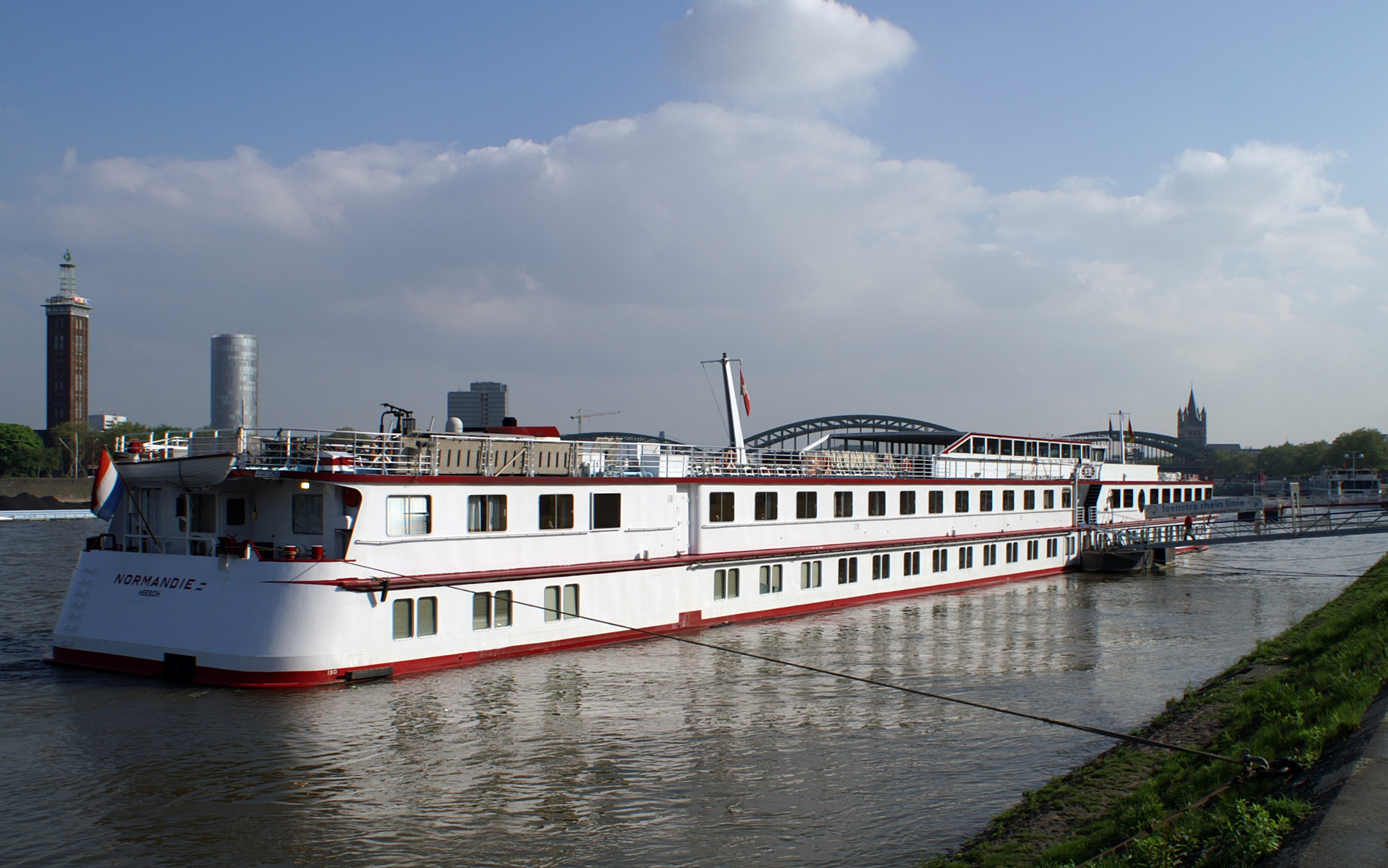 Normandie (ship, 1989) 005