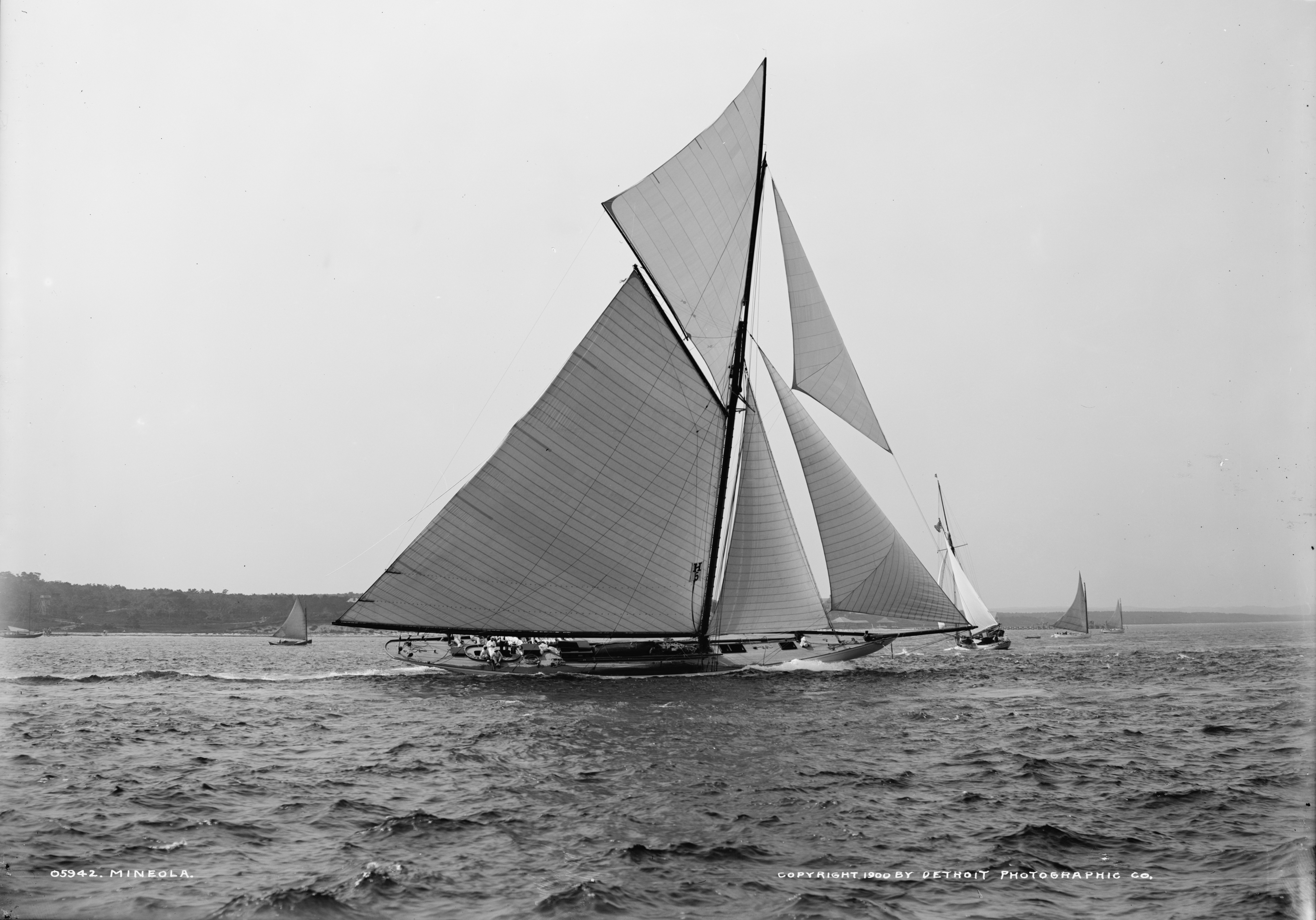 NY70 Class sloop Mineola-3