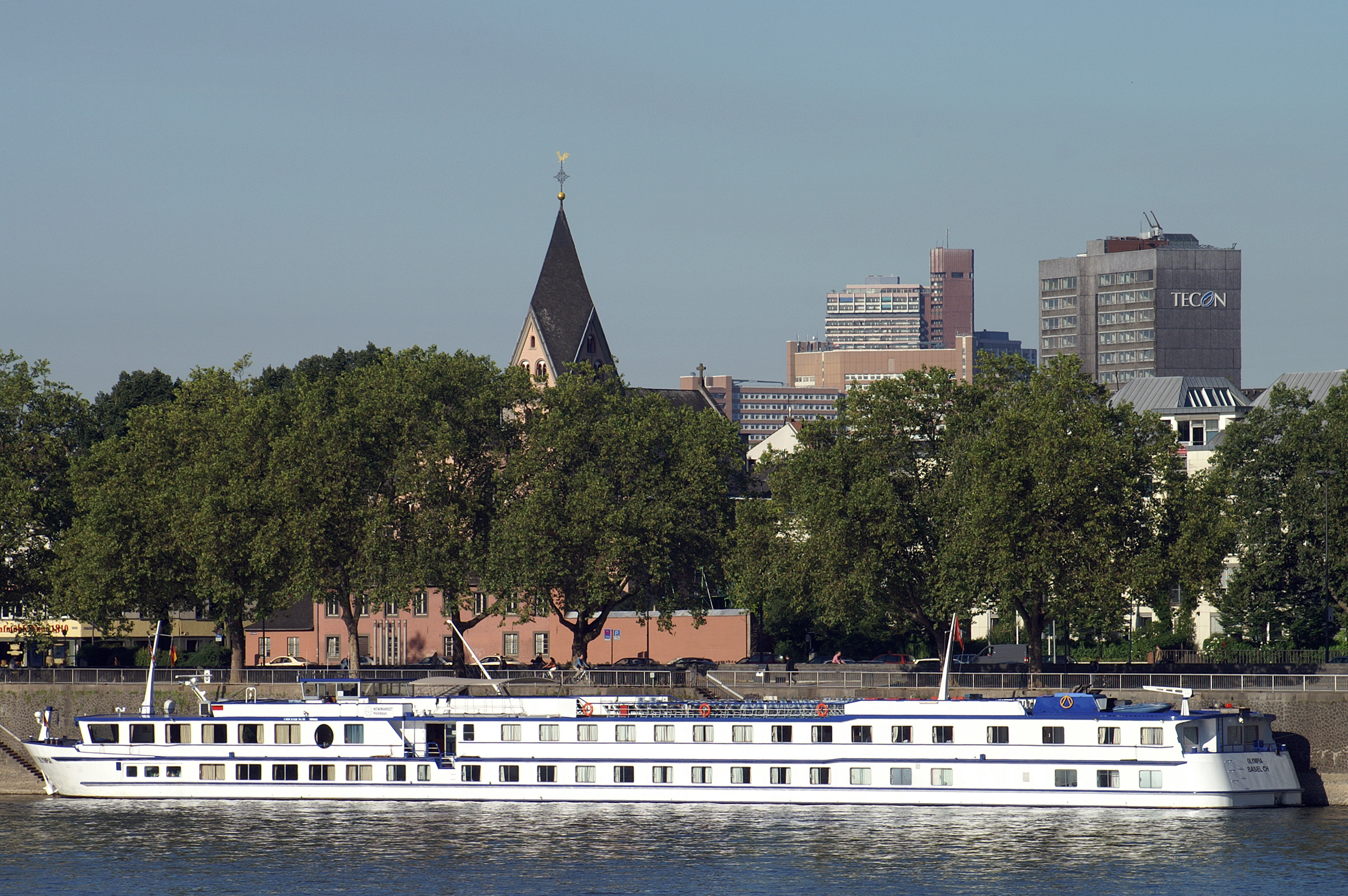 Olympia (ship, 1984) 009