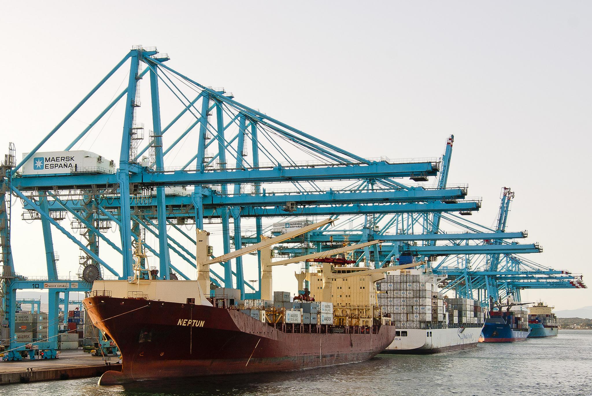 Port of Algeciras-Juan Carlos I dock