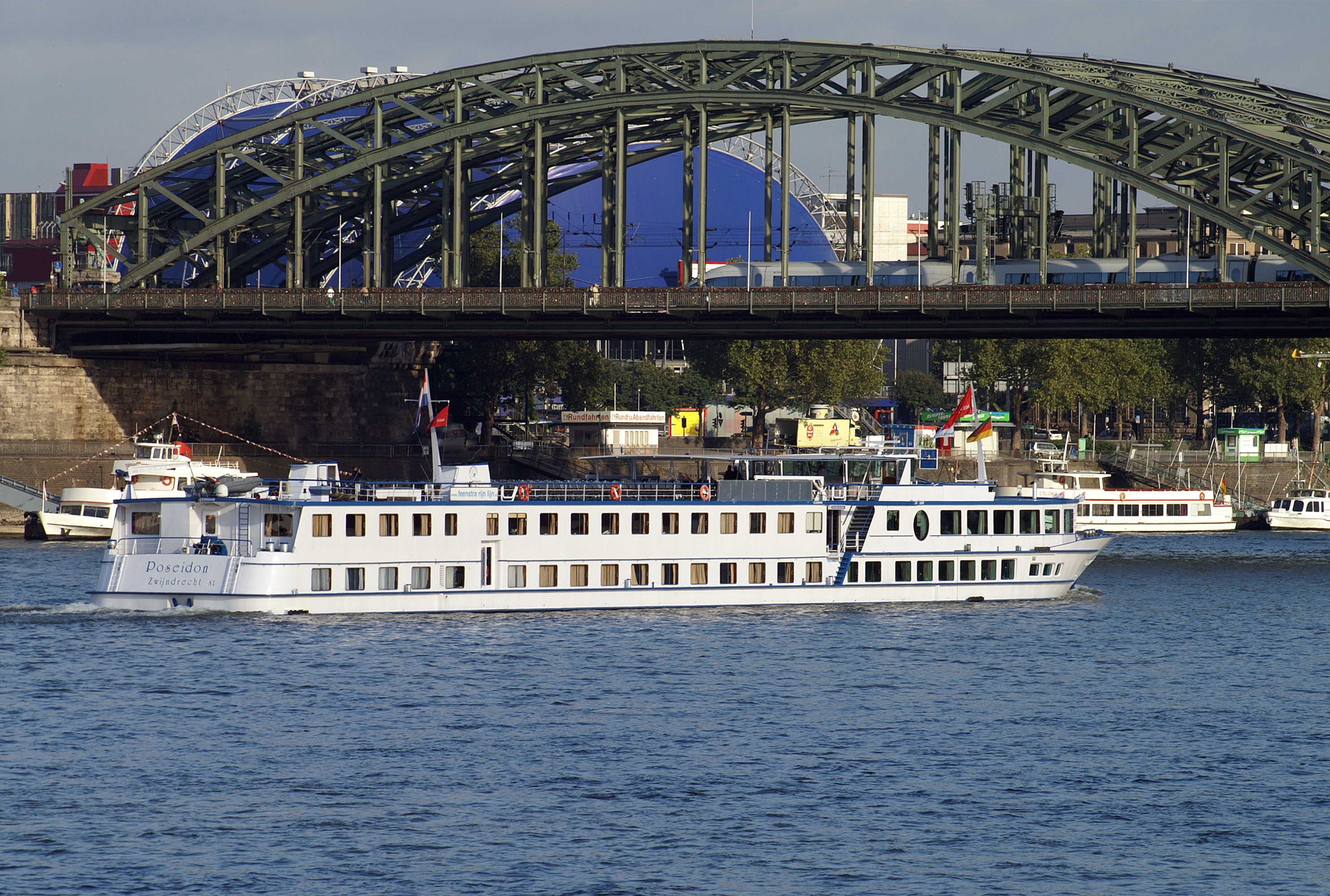 Poseidon (ship, 1979) 015
