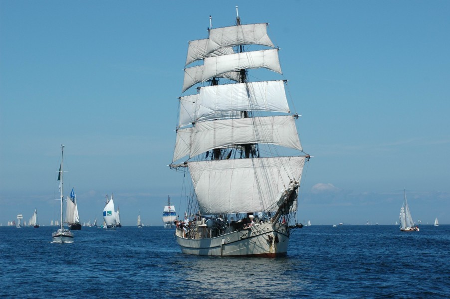 4 ASTRID unter Segeln
