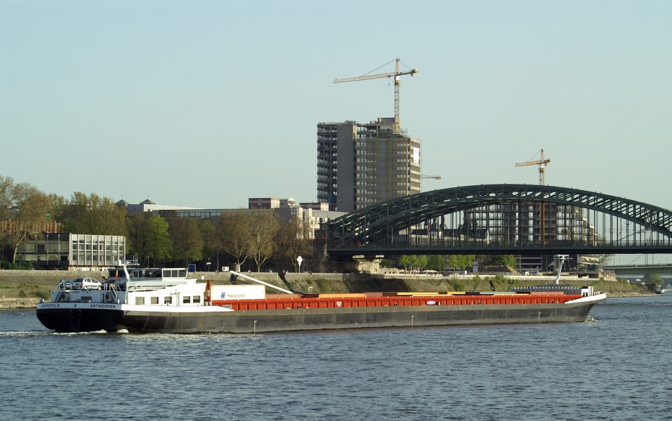 Acropolis (ship, 2001) 002