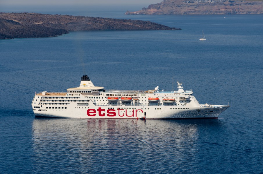 Aegean Paradise cruise ship - Santorini - Greece - 02