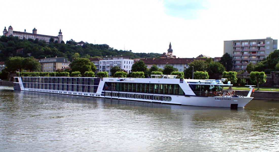 Amadagio (ship, 2006) 010