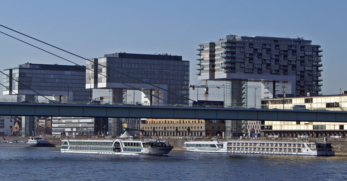 Amadeus Diamond (ship, 2008) 002