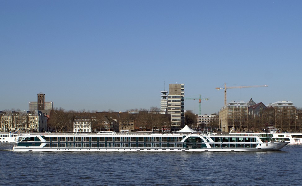 Amadeus Diamond (ship, 2008) 004