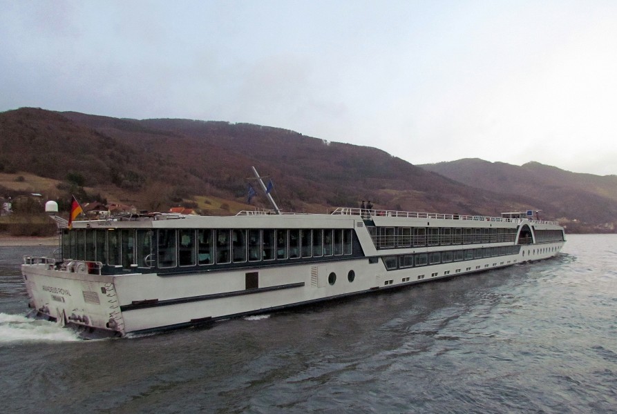 Amadeus Royal (ship, 2005) 007