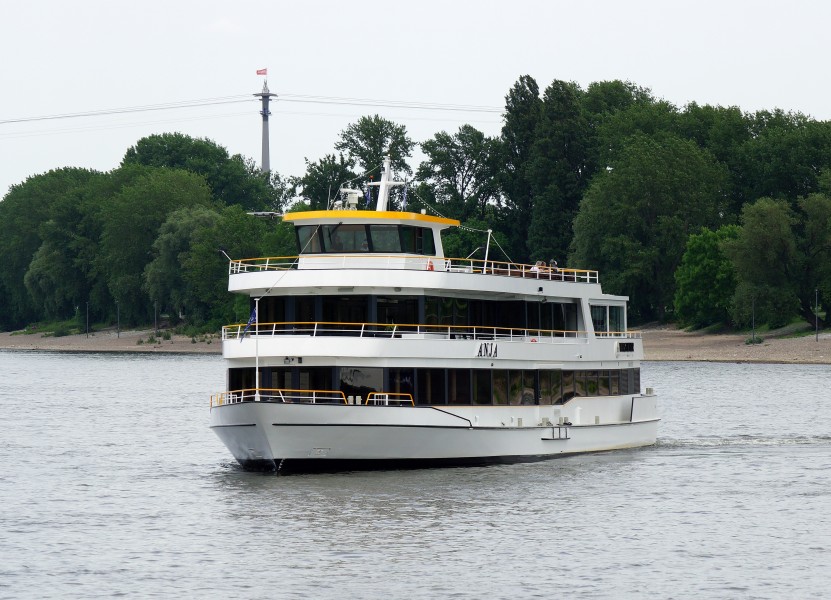 Anja (ship, 2013) 012