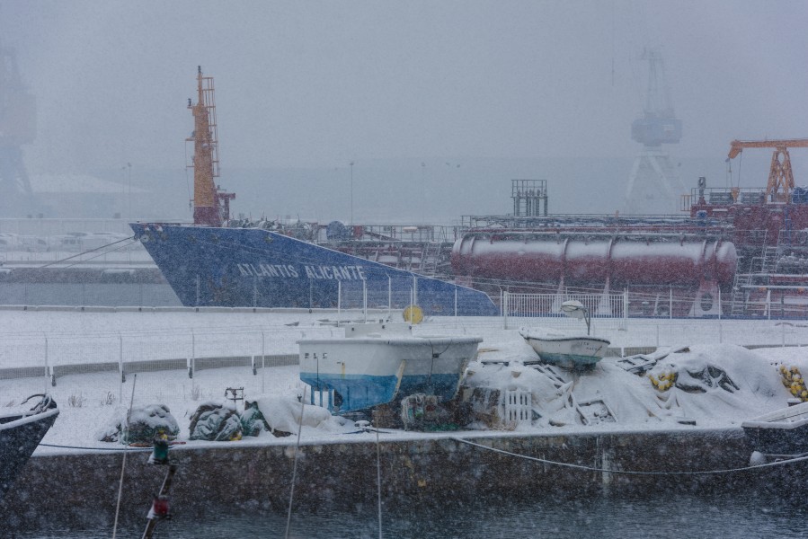 Atlantis Alicante (ship, 2017) under snow