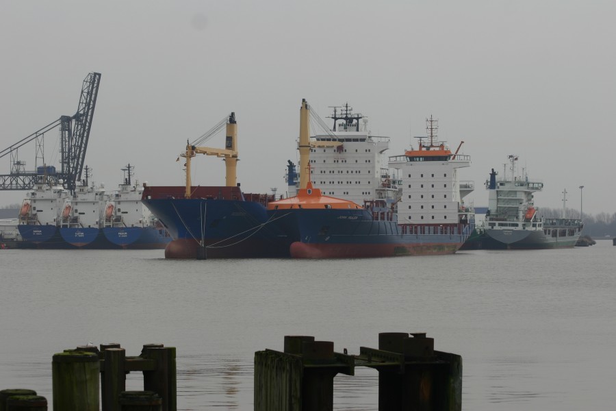 AufliegerEmderHafen