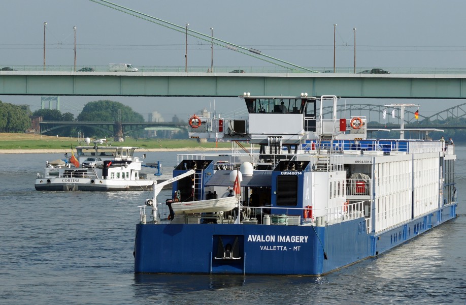 Avalon Imagery (ship, 2007) 021