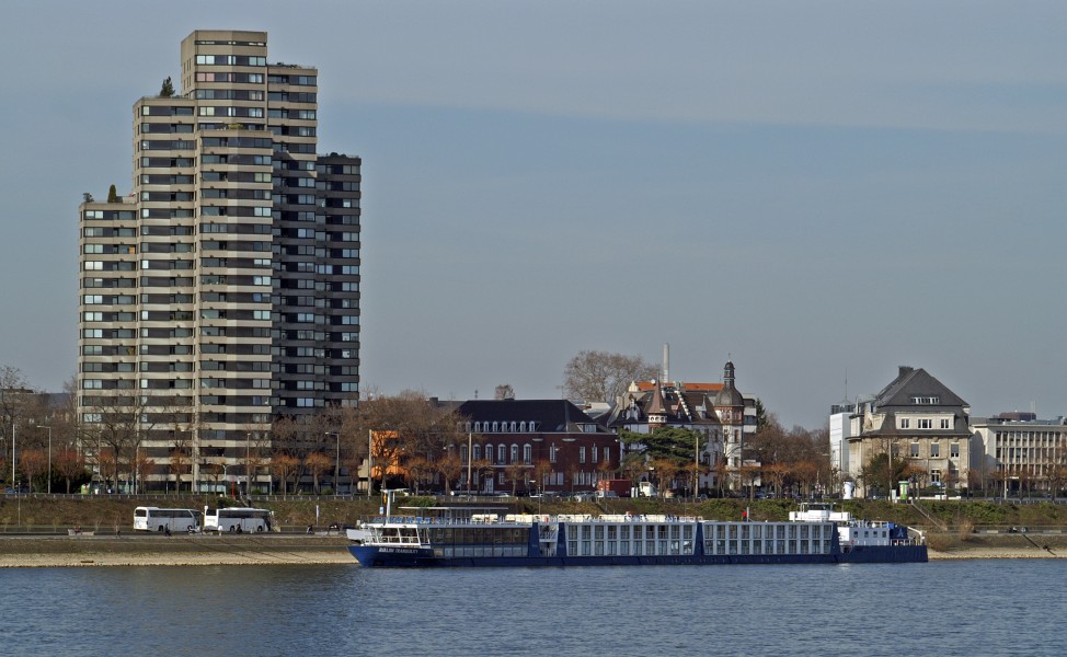 Avalon Tranquility (ship, 2007) 003