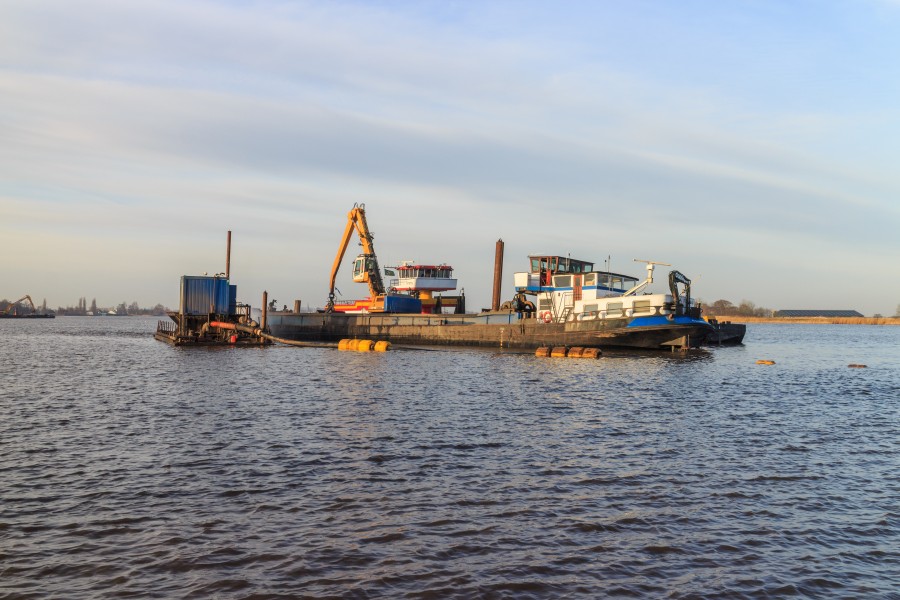 Baggerwerkzaamheden op de Langwarder Wielen 01