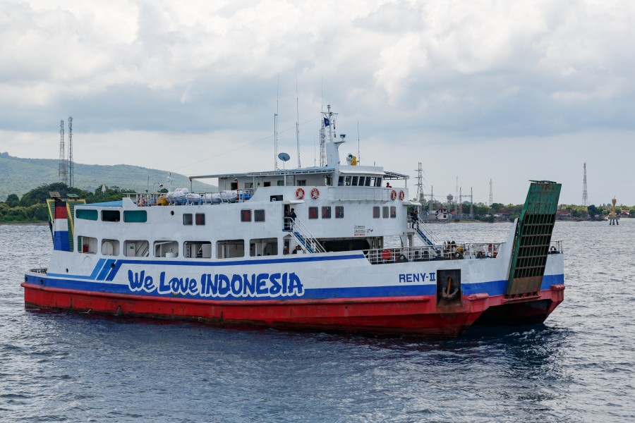 Bali-Strait Indonesia KMP-Reny-II-02