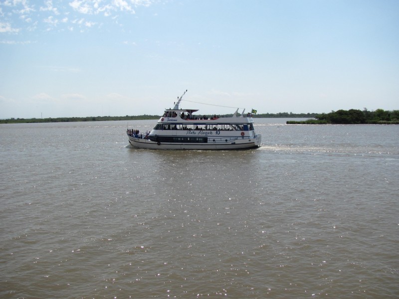 Barco de turismo Porto Alegre 10 01
