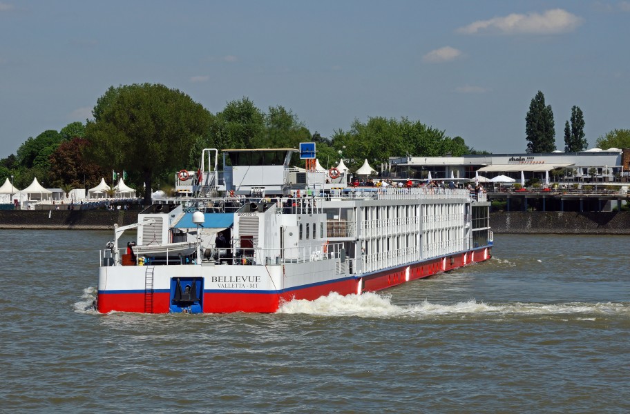 Bellevue (ship, 2006) 053