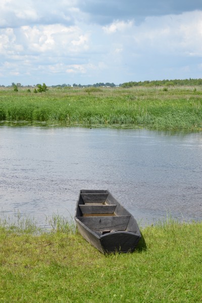 Biebrza National Park (by Pudelek) 08 - boat in Jagłowo (Jaglovas)