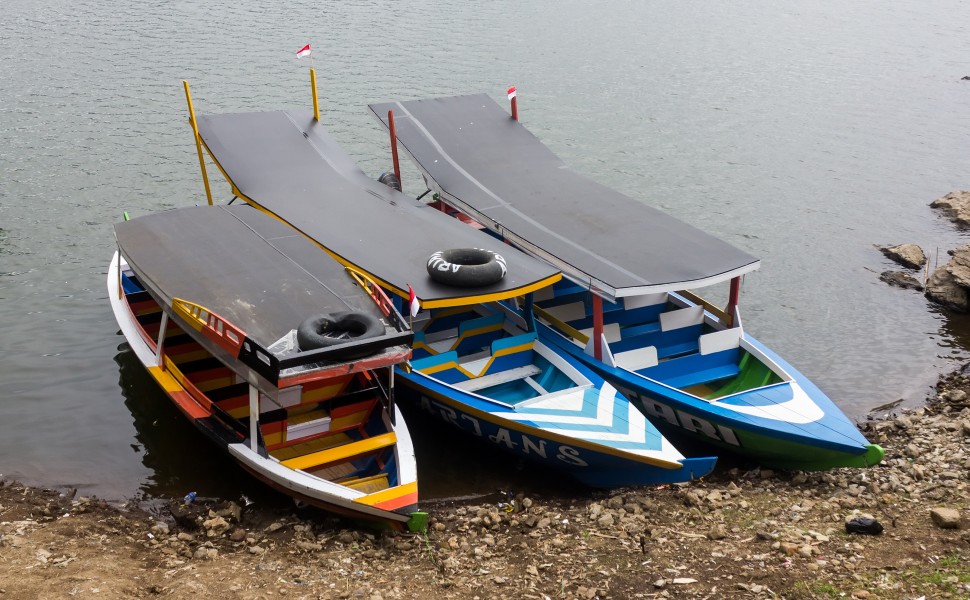 Boats at Situ Patenggang Lake, 2014-08-21