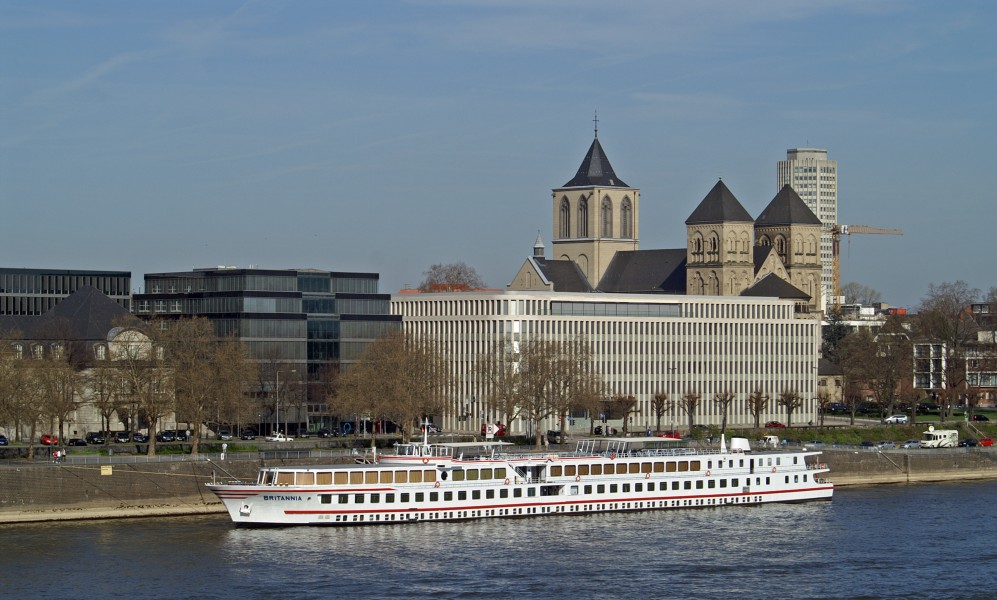 Britannia (ship, 1969) 002