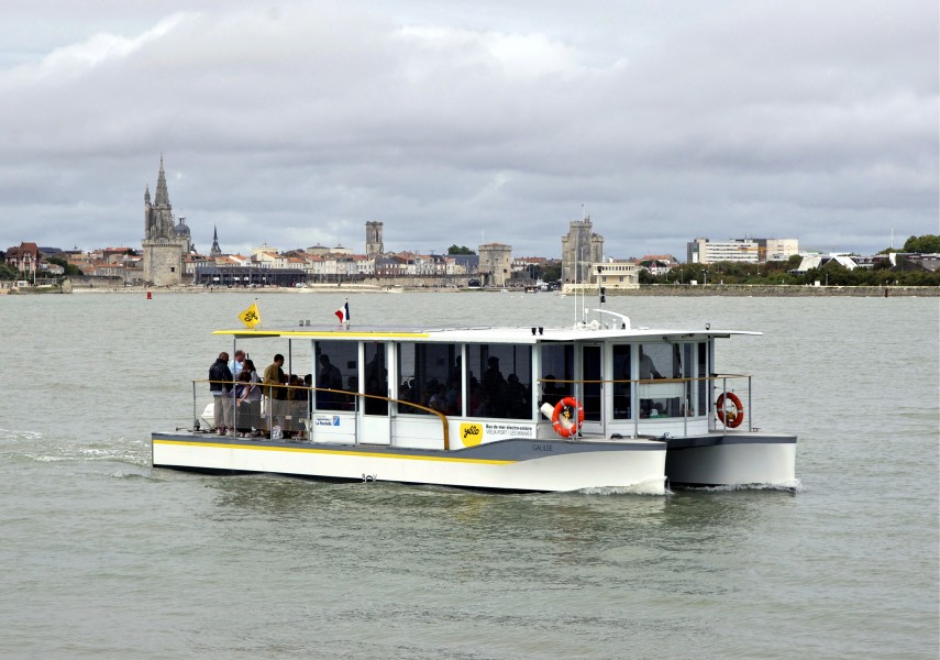Bus de mer électro-solaire La Rochelle