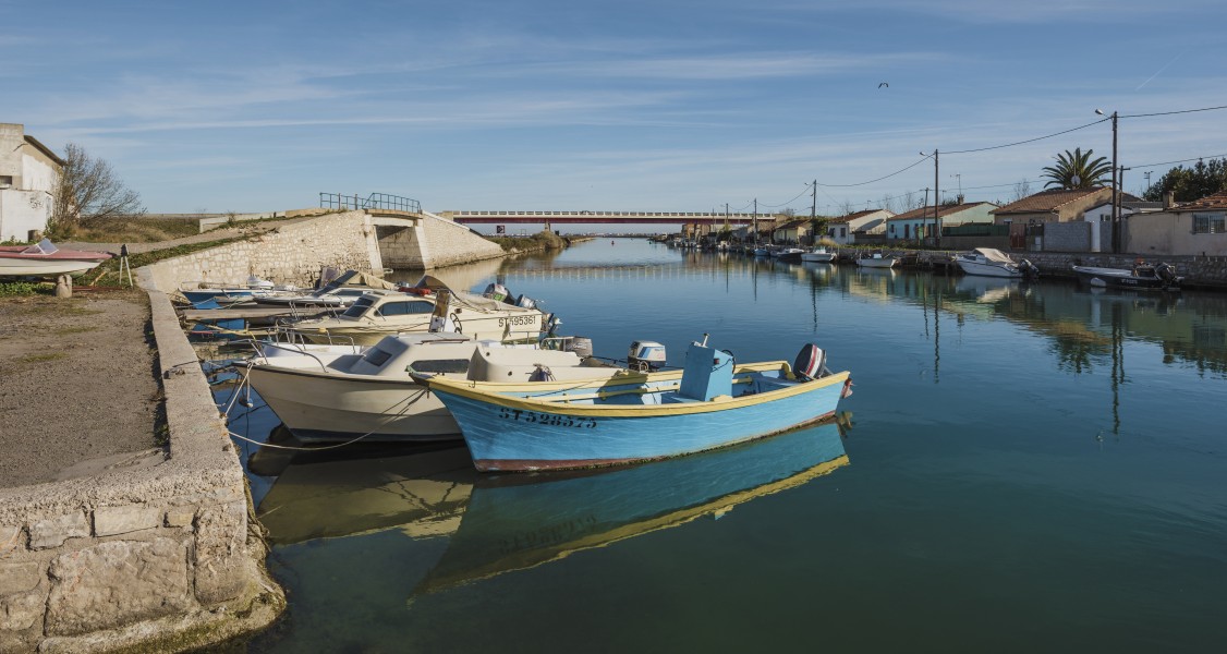 Canal du Rhône à Sète. Frontignan 01
