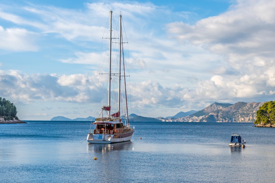 Cavtat D81 4169 (38603276476)