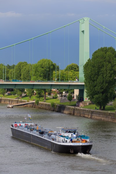 Cologne Germany Ship-Therese-Straub-01
