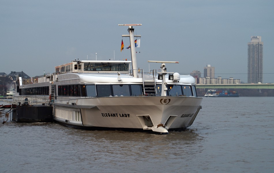 Elegant Lady (ship, 2003) 001