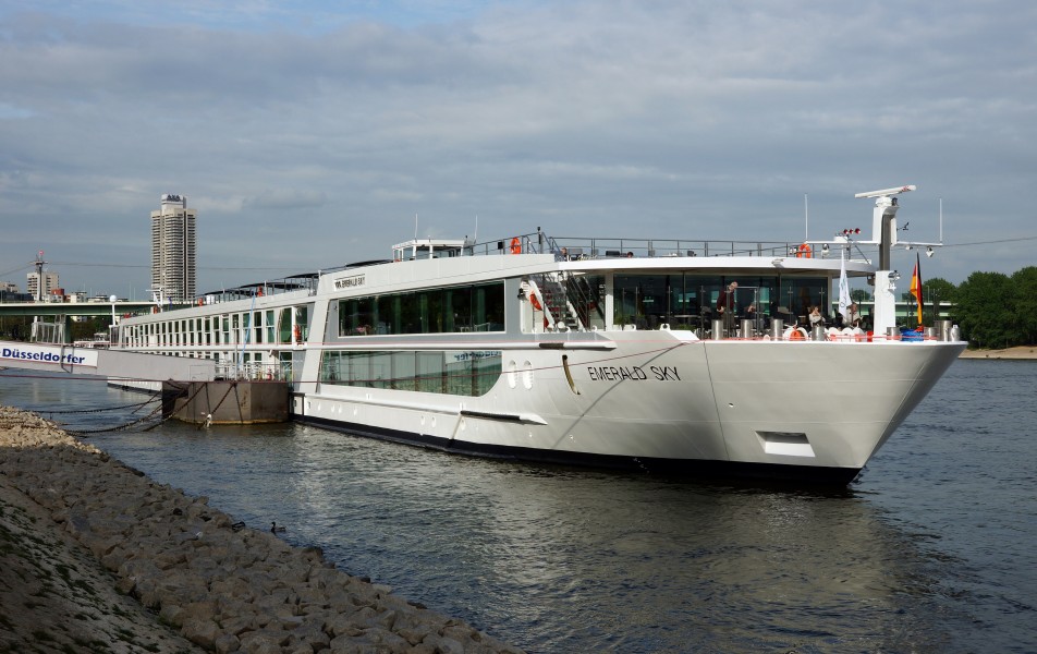 Emerald Sky (ship, 2014) 010
