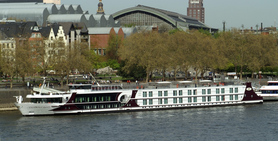 Excellence Queen (ship, 2011) 007