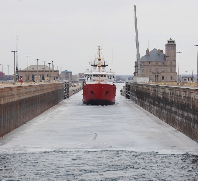 First lockage of the 2012 season (6850600444)