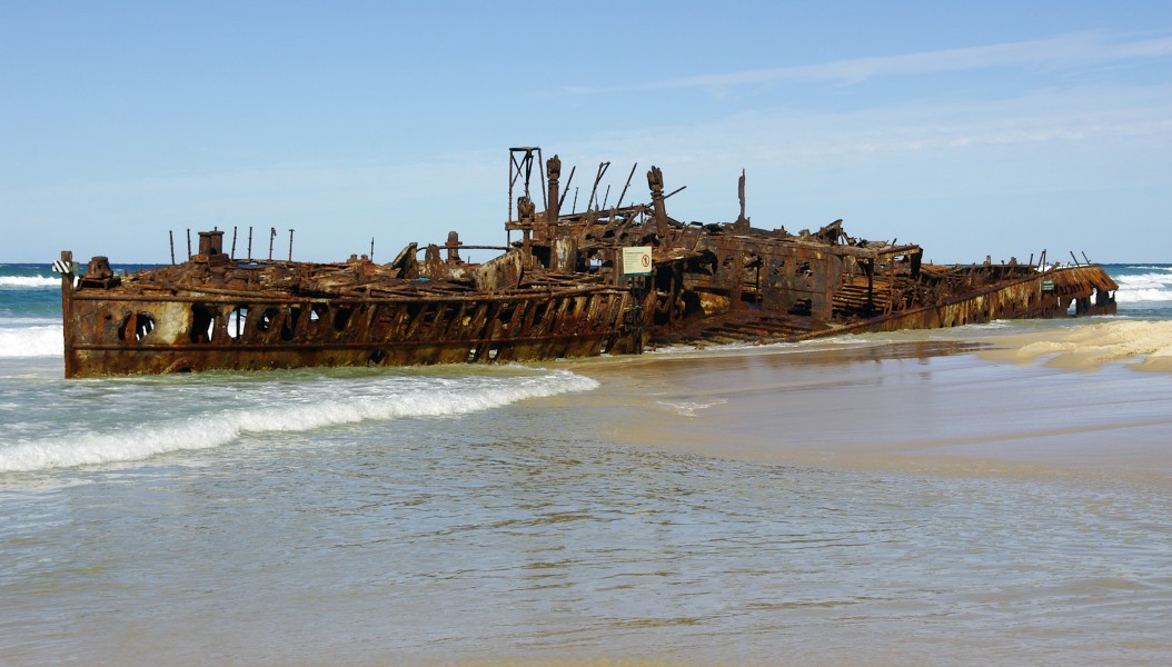 Fraser Island shipwreck of Maheno (ship 1905) IGP4364