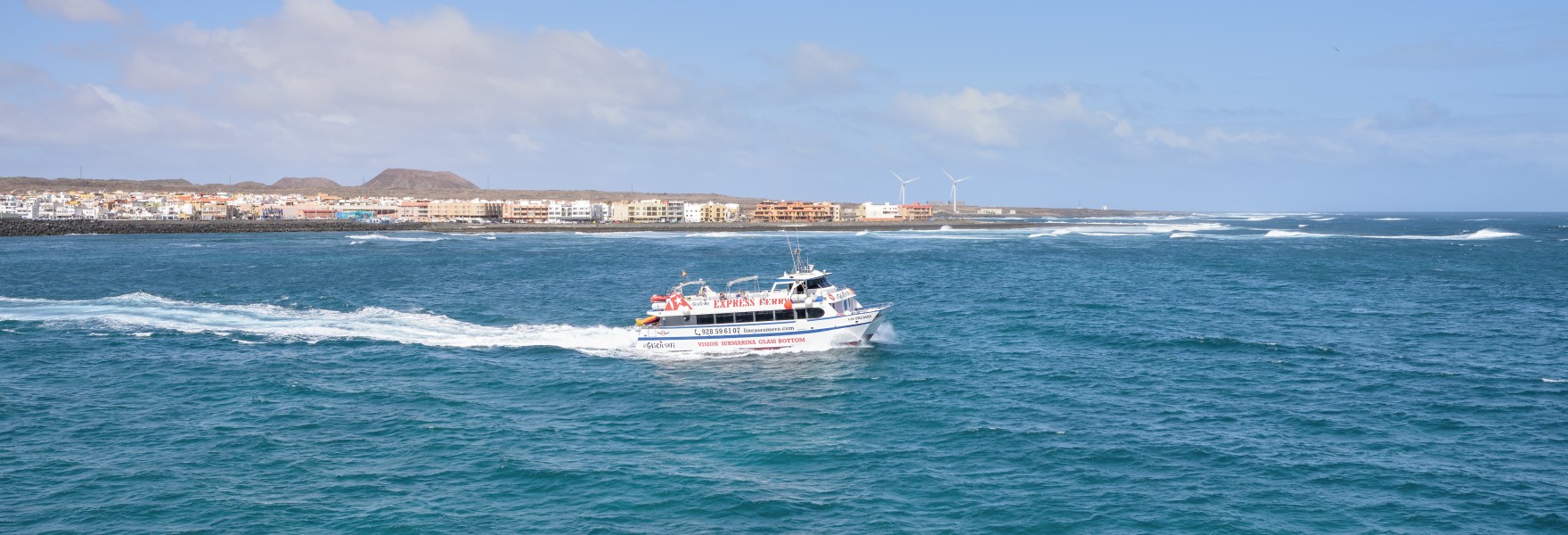 Fuerteventura - approaching Corralejo 2018