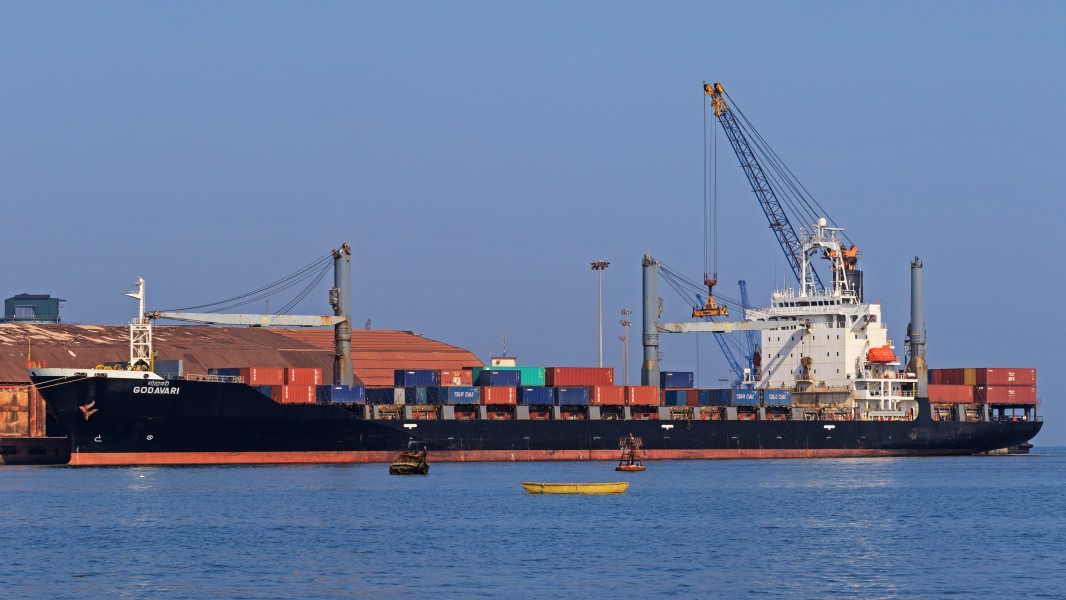 Goa-Vasco 03-2016 08 view to Mormugao Harbour