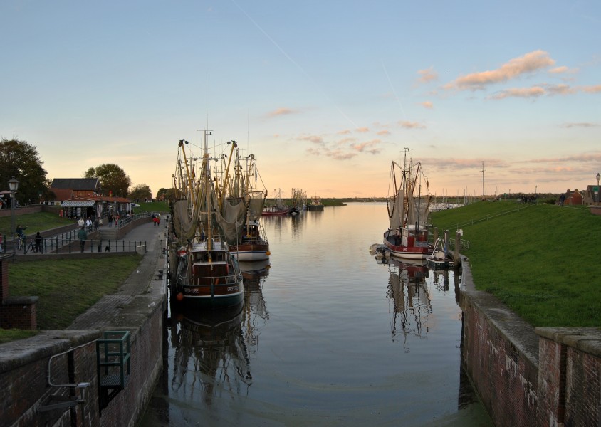 Greetsieler Hafen, Abend 2010