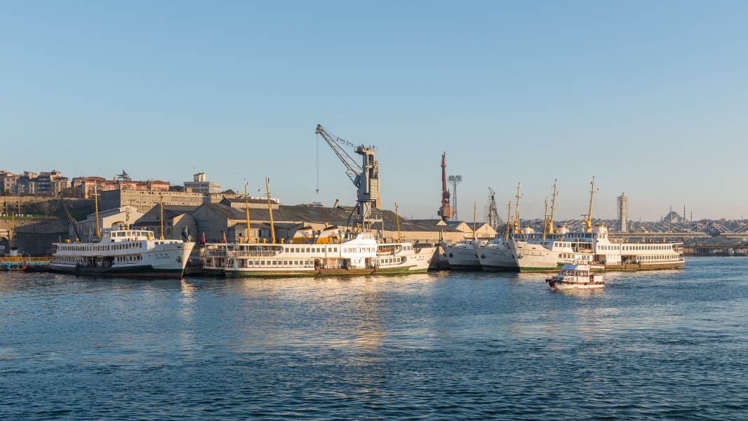 Haliç Tersaneleri Mars 2013 01
