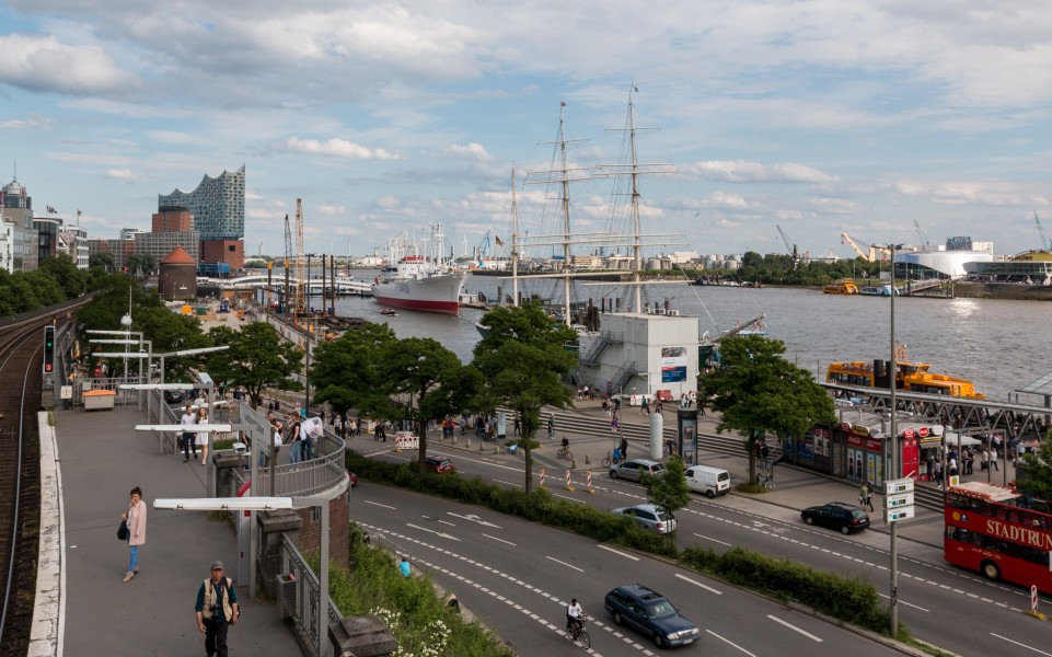 Hamburg, Hafen -- 2016 -- 3176